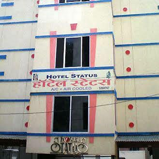 Hotel Status Нагпур Экстерьер фото