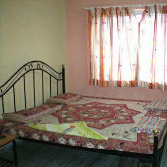 Hotel Status Нагпур Экстерьер фото